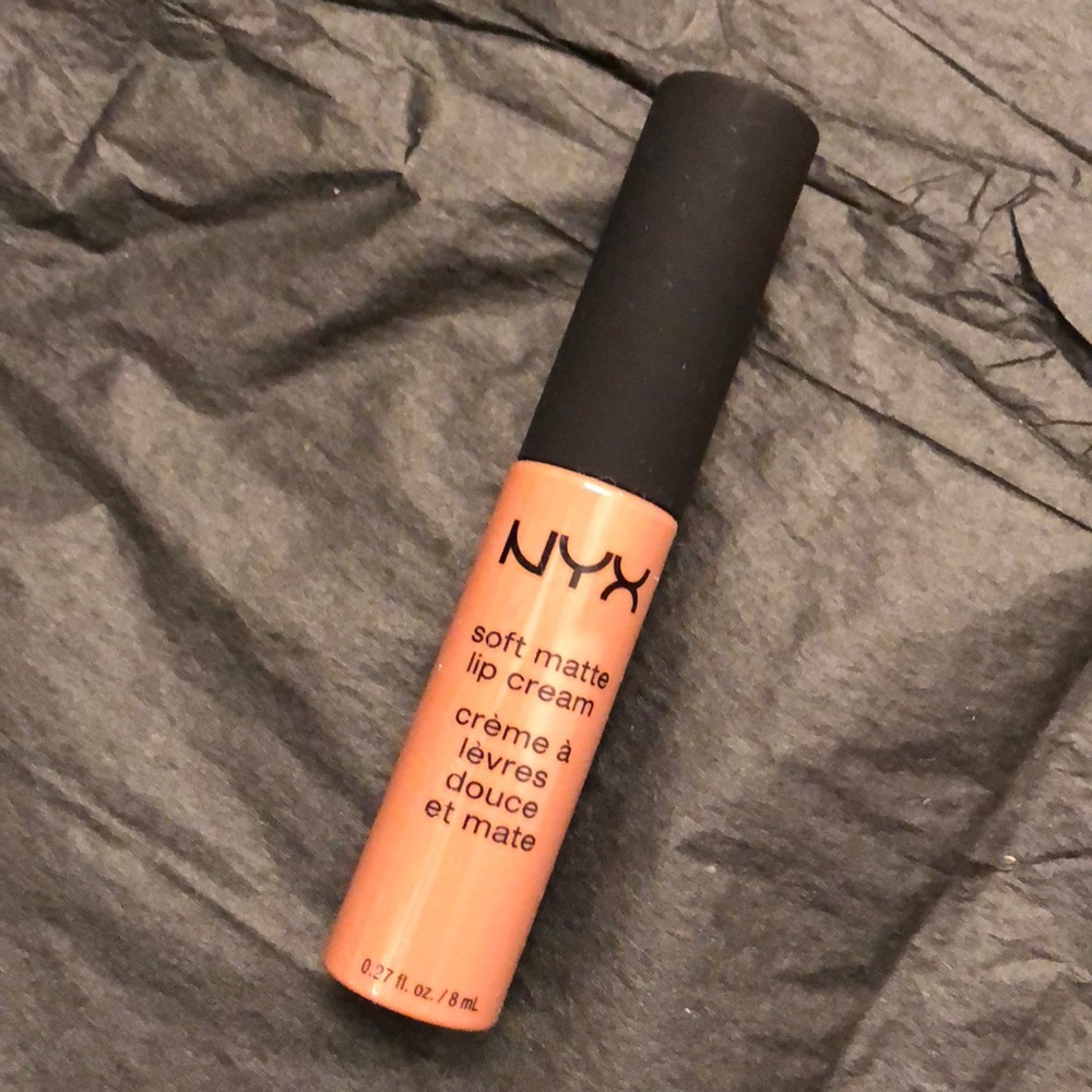 NYX Soft Matte Lip Cream in shade Abu Dhabi